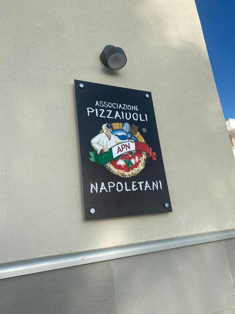 Altro che covid Ciro Manfredi apre una nuova pizzeria ad Agropoli