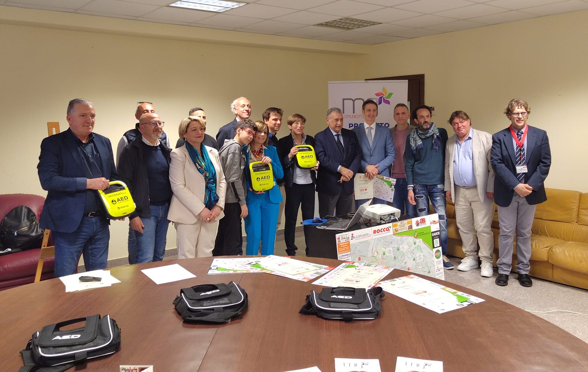 Consegna defibrillatori Battipaglia