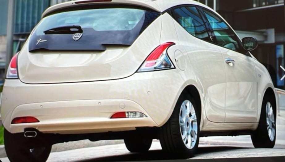 Lancia Ypsilon