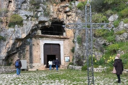 Grotta San Michele Arcangelo