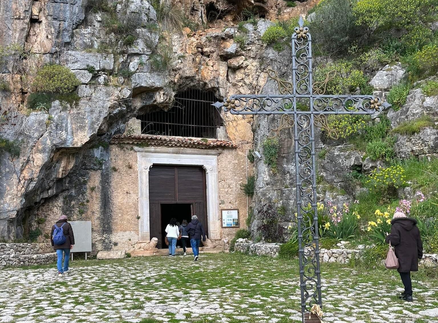 Grotta San Michele Arcangelo