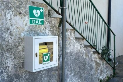 Defibrillatore Pollica