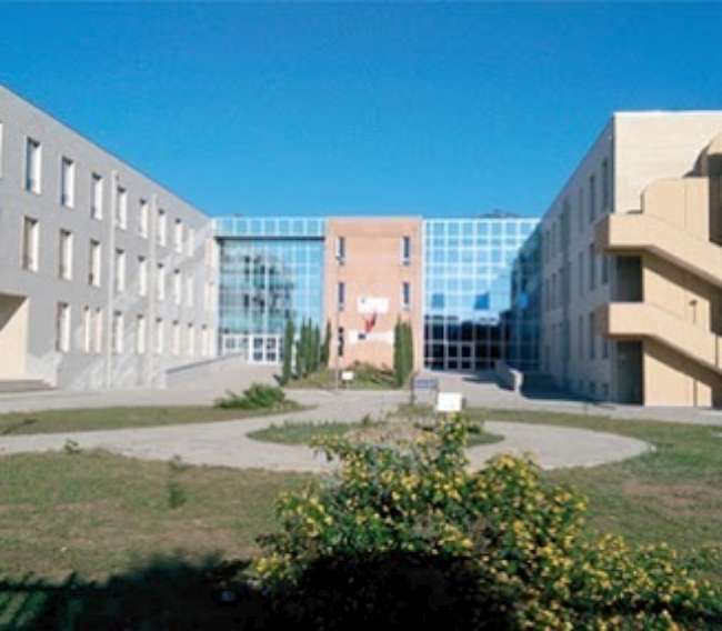 Istituto Ferrari, Battipaglia