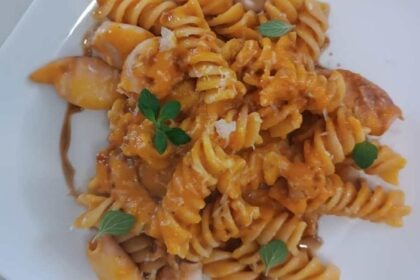 Eliconi in crema di zucca e calamaretti