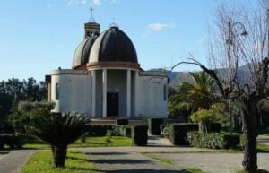 Chiesa SS. Trinità, Velina