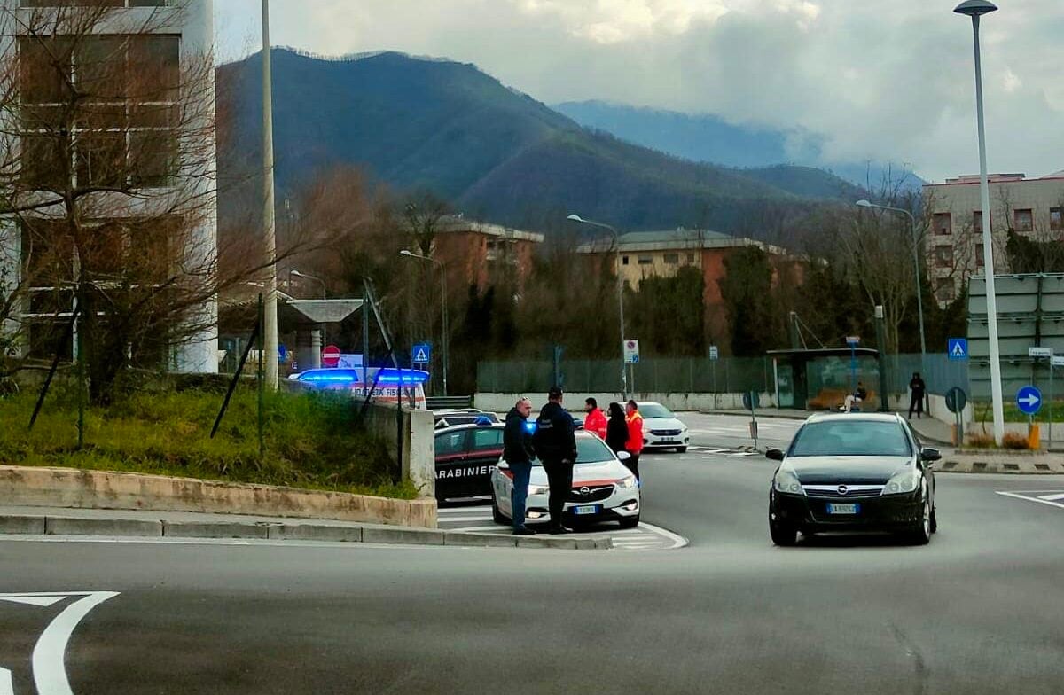 Suicidio Salerno